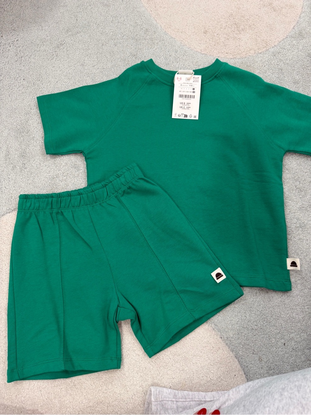 Zara toddler 6T matching Kelly green short set NWT